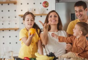 Impanuro za polisi ku banyeshuri bari mu biruhuko