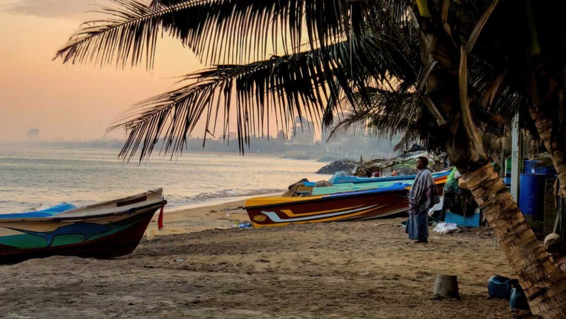 Huye: Unity Club Intwararumuri yahaye Intwaza impano z’iminsi mikuru isoza umwaka